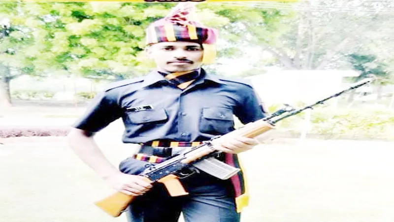 आगरा में ड्यूटी के दौरान शहीद हुआ बेल्हा का लाल, अकेला पुत्र होने से परिवार पर टूटा दुखों का पहाड!