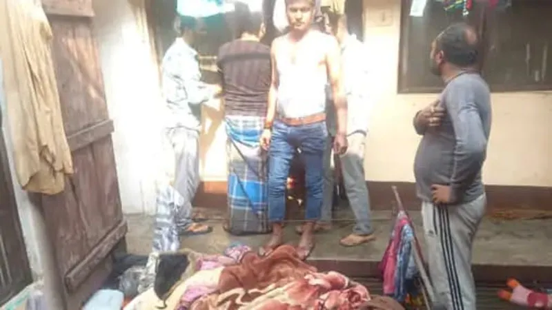 अयोध्या: मकान में लगी आग, दो लाख रुपए का हुआ नुकसान, मची अफरा-तफरी