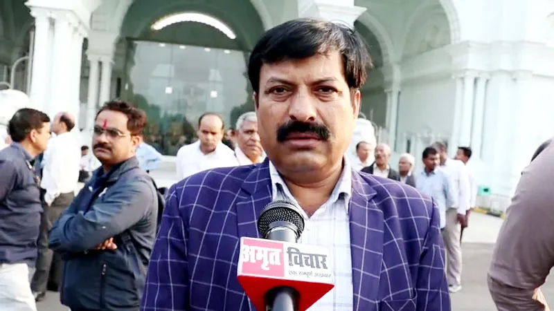 Subrata Roy: अन्तिम दर्शन करने पहुंचे लोगों ने सुब्रत राय को बताया प्रेरणा स्रोत, कहा- सहारा प्रमुख ने हमें जीना सिखाया