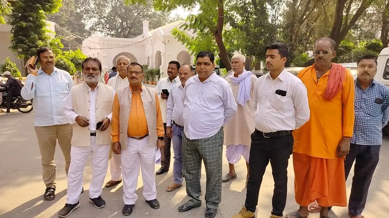 बरेली: आठ गांवों की जमीन पर युद्ध अभ्यास, गांव वालों ने किया विरोध