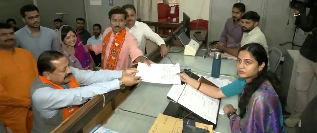 झोटवाड़ा विधानसभा से भाजपा प्रत्याशी कर्नल राज्यवर्धन राठौड़ ने भरा नामांकन, उमड़ा जनसैलाब