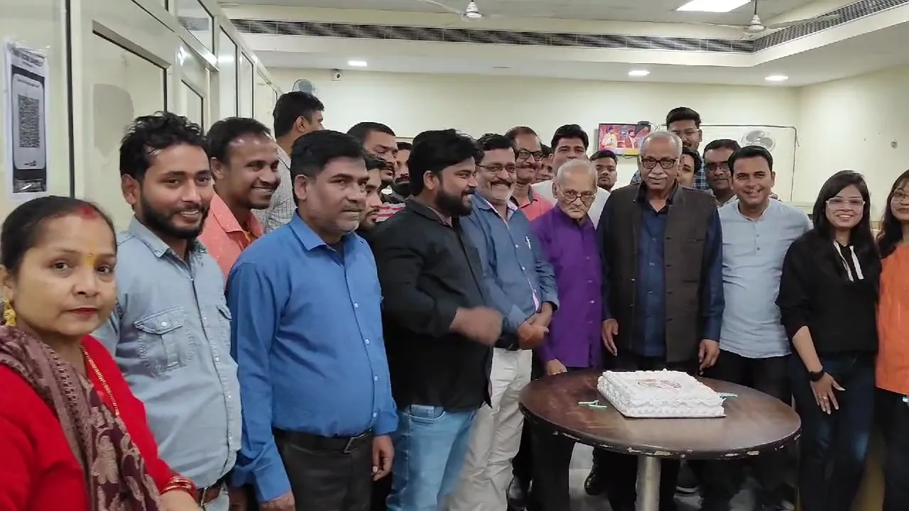 WhatsApp Image 2023-11-18 at 7.48.04 PM (2)