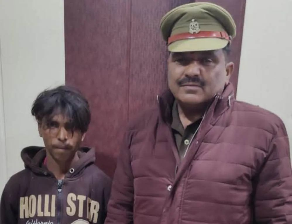 मुरादाबाद: सुरक्षित मिला अनस, पुलिस ने किया पिता के सपुर्द 