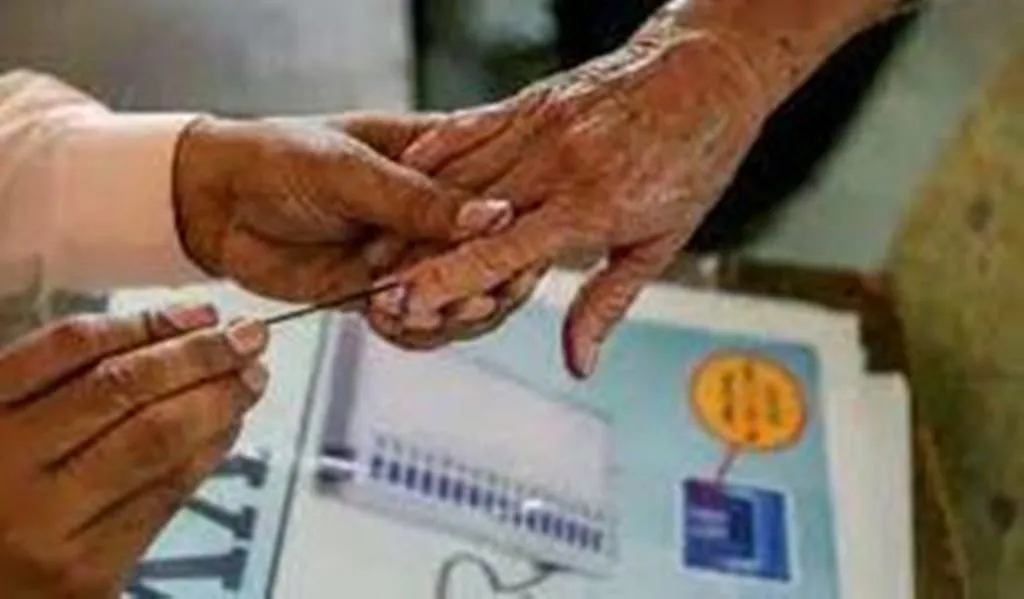 MP Election: रहली से कांग्रेस, भाजपा उम्मीदवारों ने एक-दूसरे पर हत्या की साजिश का लगाया आरोप 