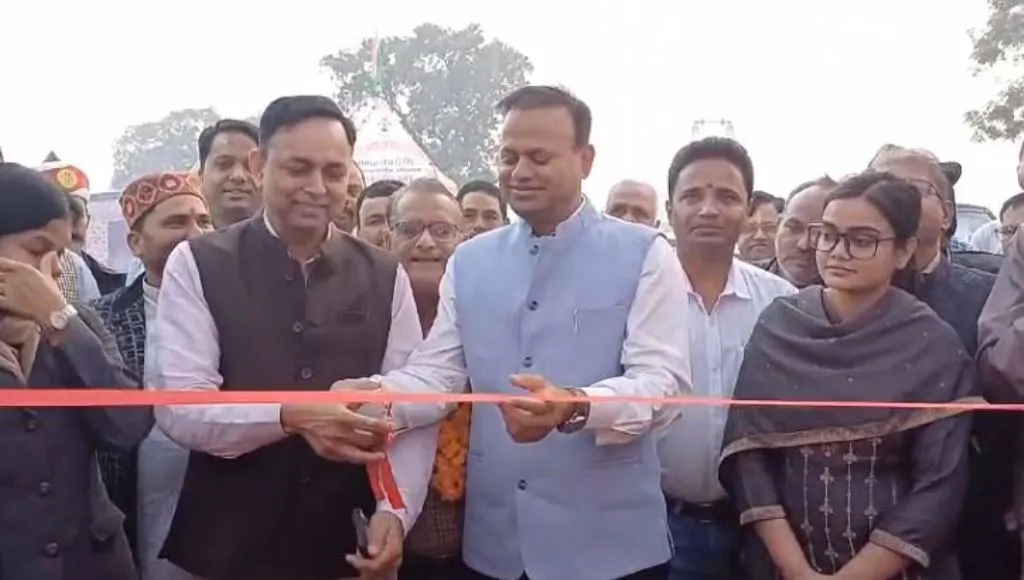 बरेली: सज गया चौबारी रामगंगा घाट, डीएम ने फीता काटकर किया मेले का आगाज