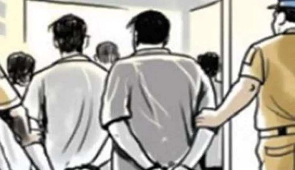 बरेली: सीबीगंज में जल आकाश कंपनी के गोदाम में हुई डकैती का खुलासा, आठ बदमाश गिरफ्तार, चार फरार