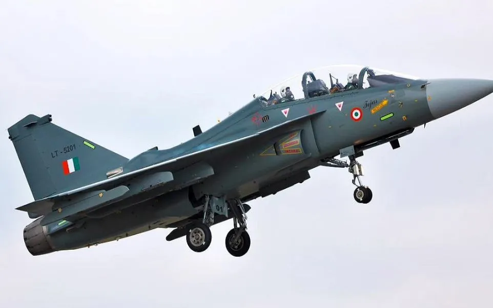 भारत ने 150 से ज्यादा प्रचंड हेलीकॉप्टर और 97 तेजस विमानों की खरीद को दी मंजूरी 