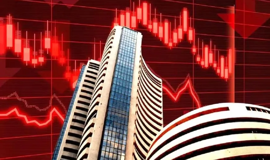 रुपया शुरुआती कारोबार में चार पैसे की बढ़त के साथ 83.23 प्रति डॉलर पर 