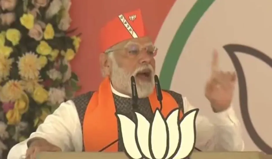 चुनावी सभा में बोले पीएम मोदी- रिमोट से चलते हैं कांग्रेस अध्यक्ष, रिमोट चलने पर देते हैं सनातन को गाली 