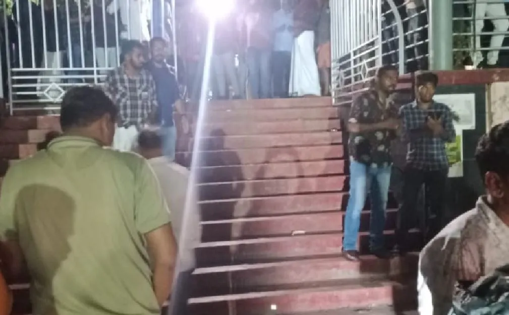 केरल के कोचीन विश्वविद्यालय में मची भगदड़, चार छात्रों की मौत, कई घायल 