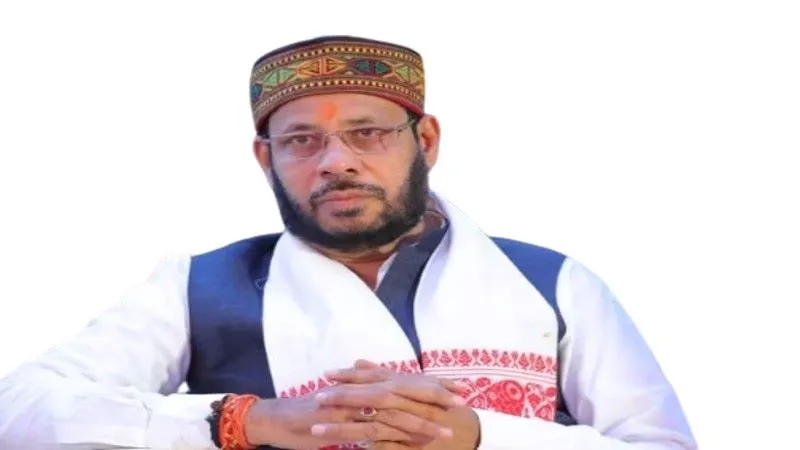 लखनऊ : स्वामी प्रसाद मौर्य का सपा नेता ने किया विरोध, कहा- सत्ता में रहकर मलाई...