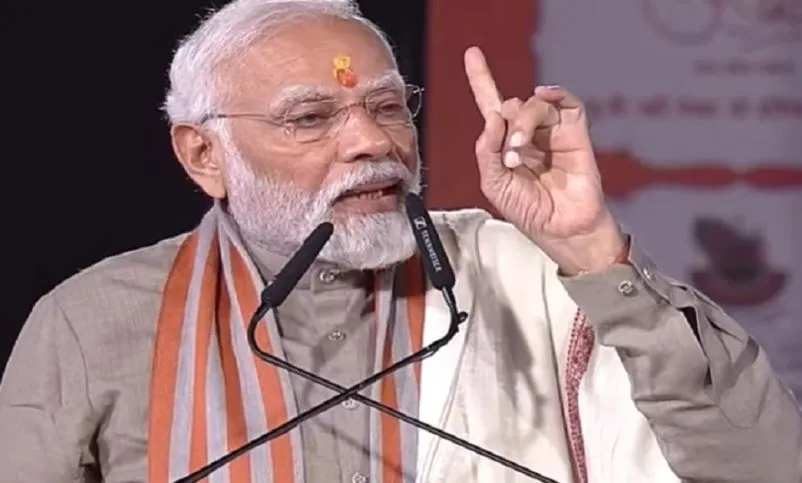 मथुरा में बोले पीएम मोदी, भारत को उसके अतीत से काटने वाले नहीं त्याग सके हैं गुलाम मानसिकता