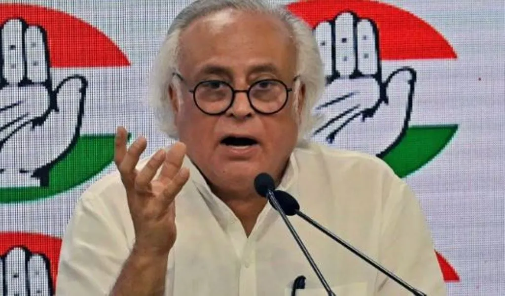 तेजस पर पहले की सरकारों के प्रयासों को भी स्वीकार किया जाना चाहिए: जयराम रमेश 