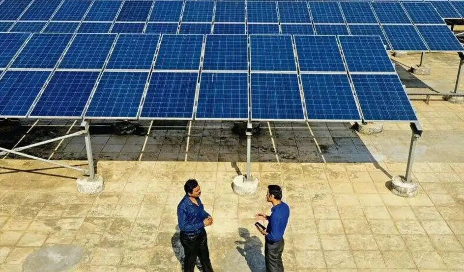 वारी एनर्जीज ने 135 मेगावाट से अधिक सौर पीवी मॉड्यूल की आपूर्ति के लिए एनटीपीसी से मिलाया हाथ 