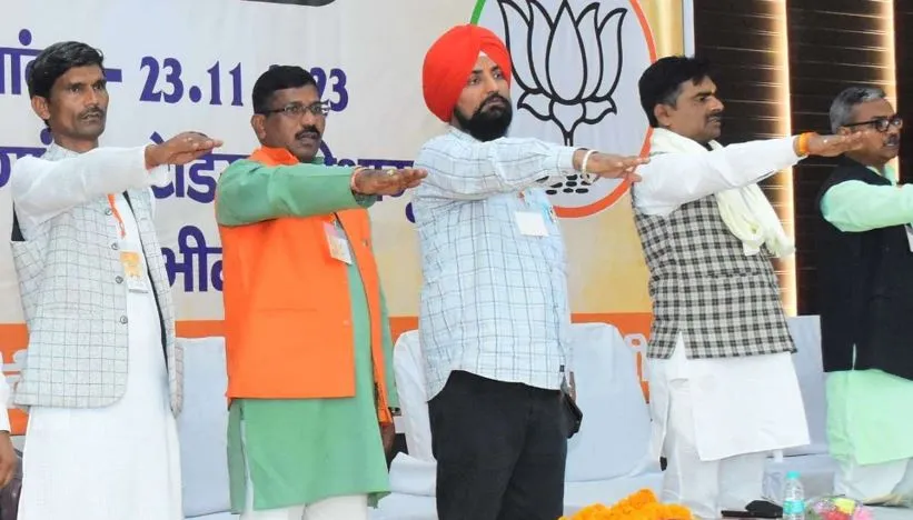 पीलीभीत: भाजपा के प्रशिक्षण वर्ग में सदस्यों को संकल्प पत्र पढ़कर दिलाई गई शपथ..जानिए पूरा मामला 