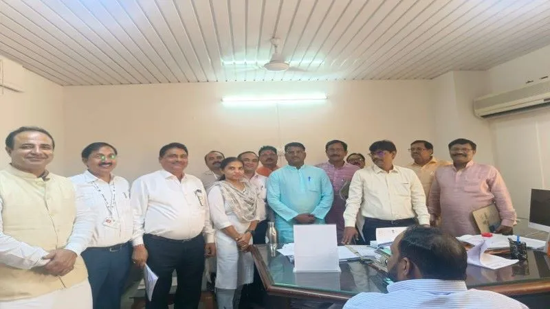 लखनऊ : सफाईकर्मियों को सेवाकाल में प्रमोशन देने का रास्ता साफ