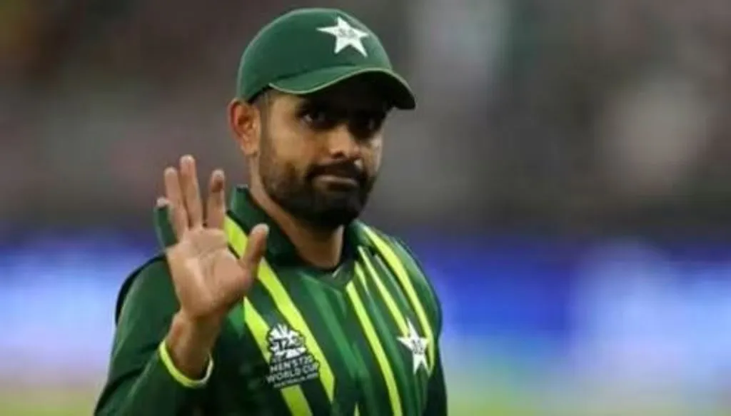 बाबर आजम ने तीनों फॉर्मेट में छोड़ी पाकिस्तान की कप्तानी, सोशल मीडिया पर की अपने फैसले की घोषणा