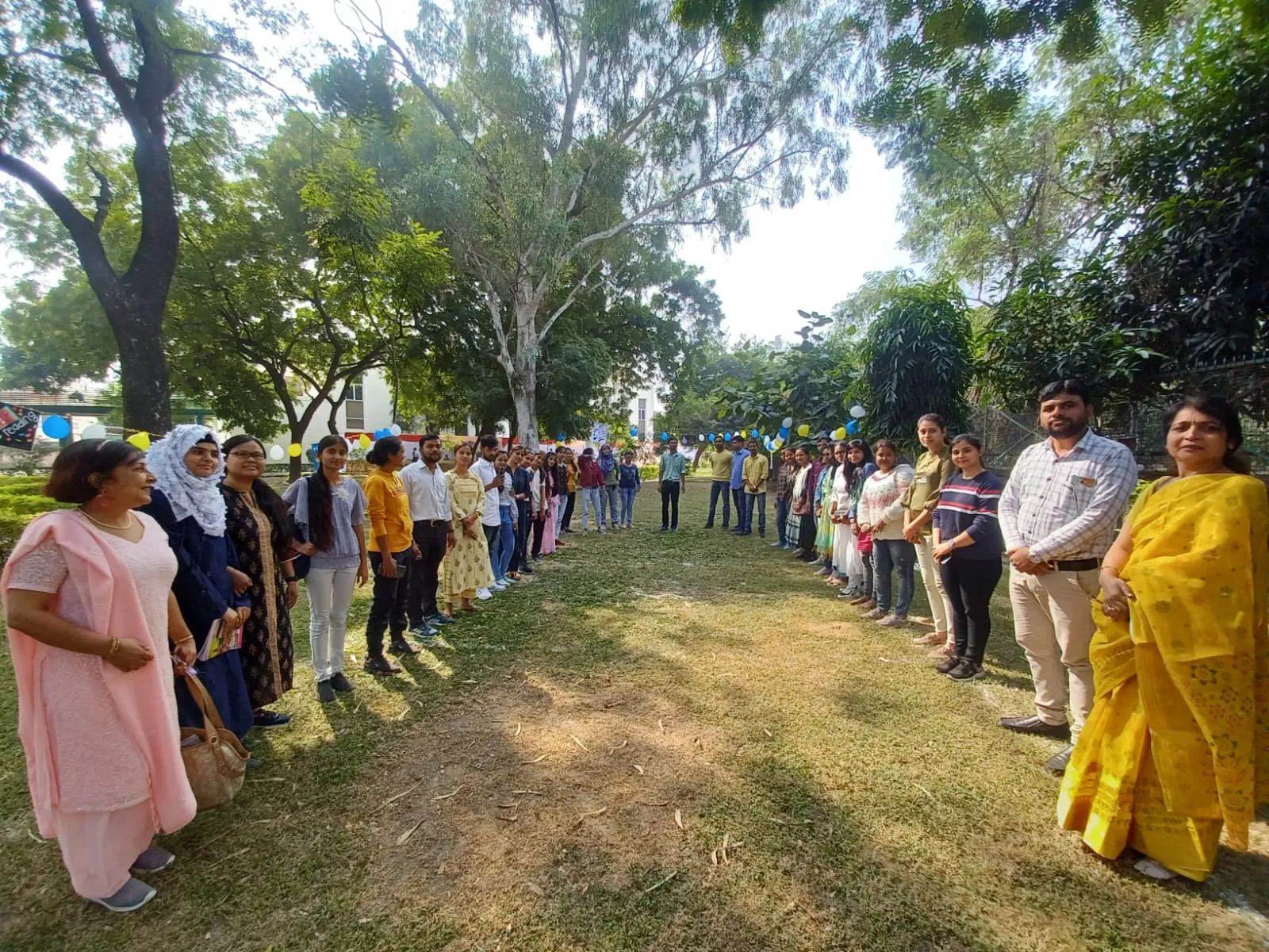  लखनऊ विश्वविद्यालय के छात्रों ने राष्ट्रीय पुस्तकालय सप्ताह के मौके पर देखी रीजनल साइंस सिटी, ये हासिल हुई जानकारियां