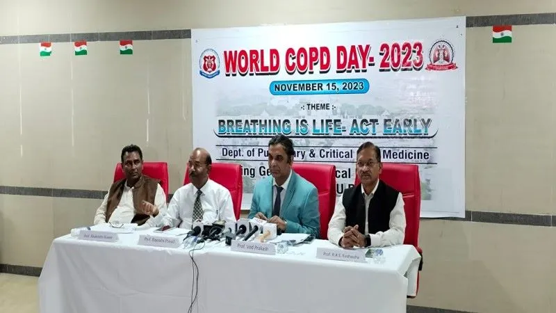 लखनऊ :  सिगरेट और मॉस्किटो क्वाइल फेफड़े को कर रहे खराब, जानें क्या कहते हैं डॉक्टर