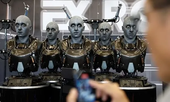 रोबोटिक्स एआई: रोबोटिक्स के साथ मिलाने का नतीजा शक्तिशाली नए हथियार हो सकते हैं