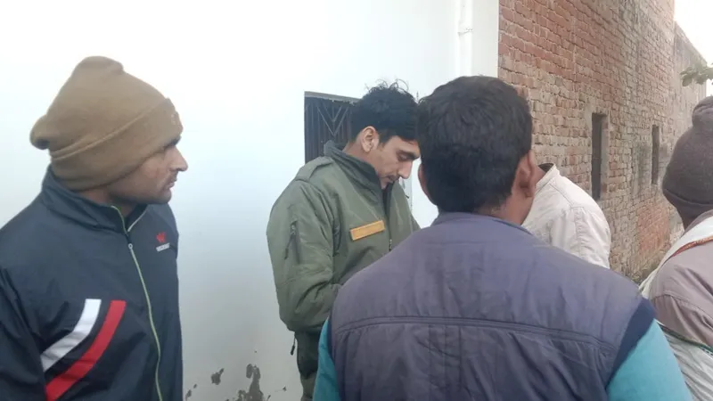 रायबरेली: पूर्व ब्लाक प्रमुख समेत तीन घरों को चोरों ने बनाया निशाना, सत्तर लाख का माल किया पार