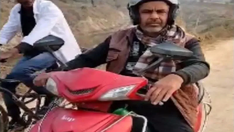 रायबरेली: MDM का राशन स्कूल से घर ले जाते पकड़े गए प्रधानाध्यापक, तो ग्रामीणों से मांगने लगे माफी, देंखे Video