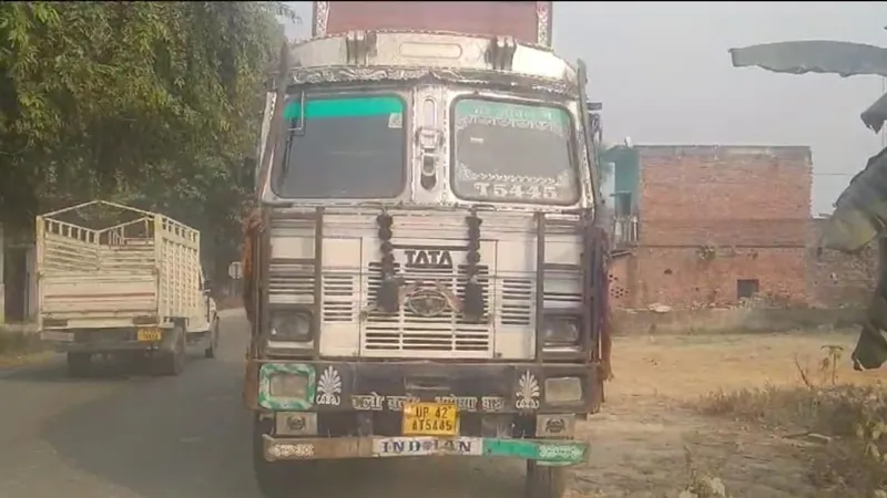 अंबेडकरनगर: सड़क हादसे में अधिवक्ता की मौत, ट्रक समेत चालक गिरफ्तार