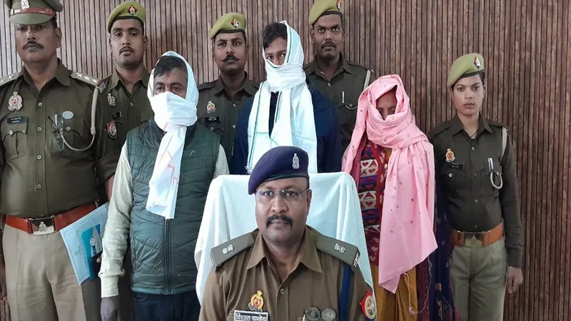 अंबेडकरनगर पुलिस को मिली बड़ी सफलता: 25 किलो से अधिक गांजा के साथ तीन तस्कर गिरफ्तार
