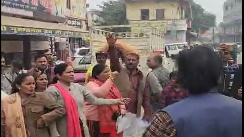 रायबरेली: बोर्ड की बैठक में अध्यक्ष के खिलाफ भड़के सभासद, बोले- तीन-चार लोग मिलकर लूट रहे नगर पालिका, देंखे Video 