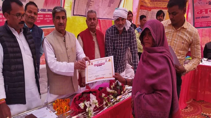 बहराइच: विकसित भारत संकल्प यात्रा में बोले पूर्व कैबिनेट मंत्री-हर तबके को मिल रहा योजनाओं का लाभ