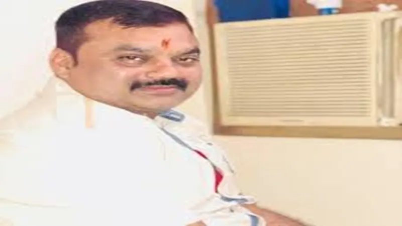 सुलतानपुर: धनपतगंज ब्लॉक प्रमुख यशभद्र सिंह की क्षेत्र पंचायत सदस्यता रद्द, अपर मुख्य सचिव ने बर्खास्तगी का दिया आदेश, जानें मामला 