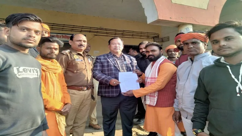 बहराइच: पशु क्रूरता में नगर पंचायत की संलिप्तता को लेकर बजरंग सेना ने जताई नाराजगी, सौंपा ज्ञापन
