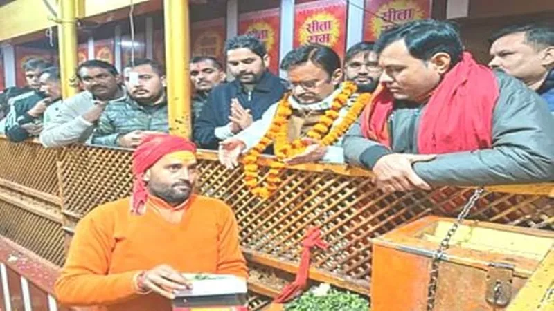 प्रयागराज: एमपी के डिप्टी सीएम राजेंद्र शुक्ला पहुंचे संगम नगरी, बड़े हनुमानजी का किया दर्शन