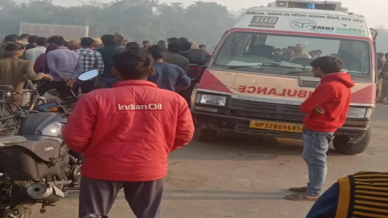 बाराबंकी : खाई में गिरा बैटरी रिक्शा, चालक की मौत 