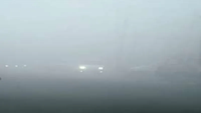 अभी और बढ़ेगी ठंड, UP के कई जिलों में बारिश की सम्भावना 