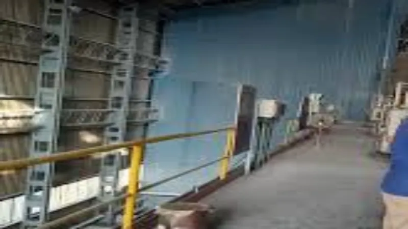 हरदोई : शुगर मिल के ब्वायलर में फंसा सफाई कर्मी का हाथ, डॉक्टरों ने लखनऊ किया रेफर 