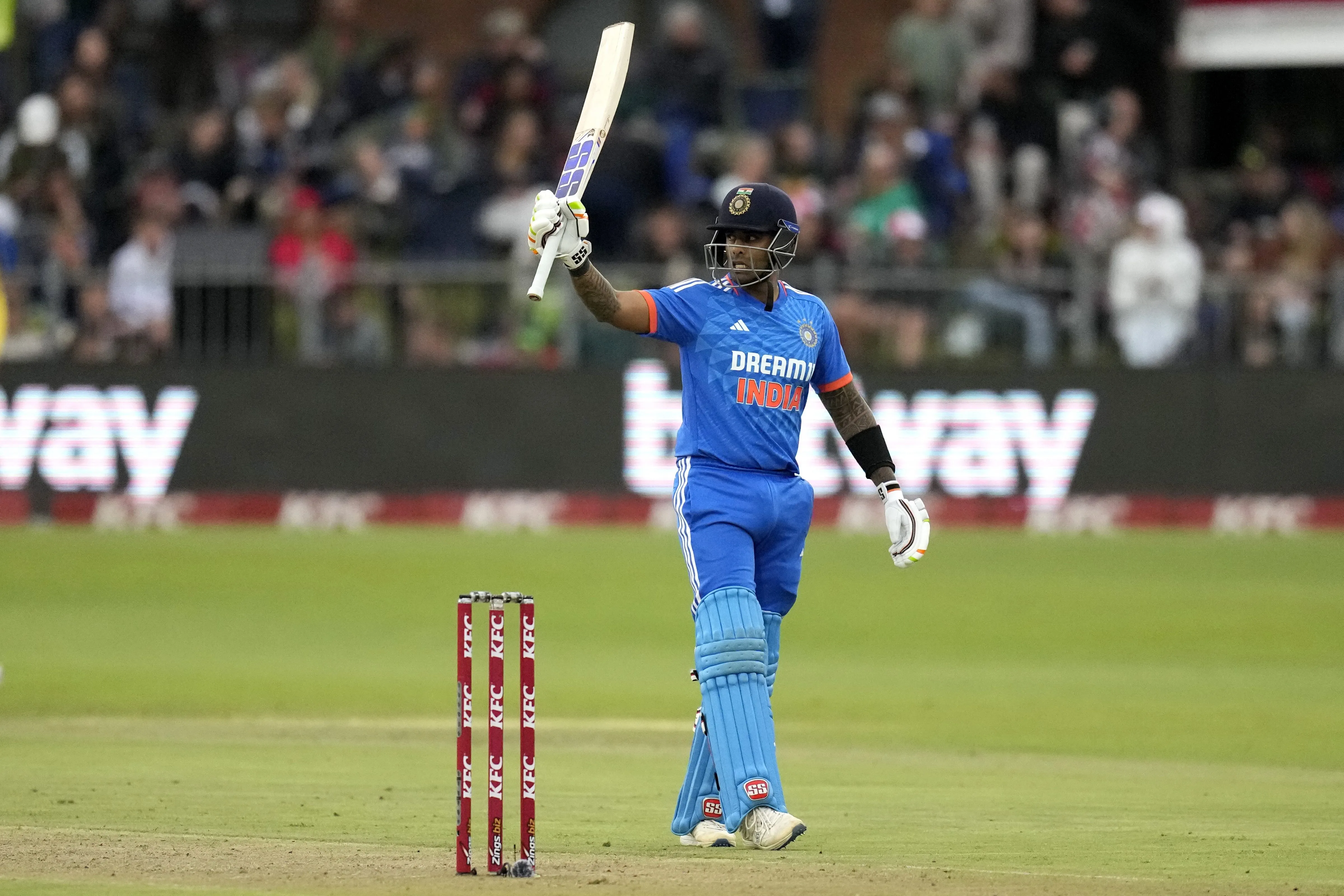 रिंकू और सूर्यकुमार ने लगाये अर्धशतक, दक्षिण अफ्रीका के सामने 15 ओवर में 152 रन का लक्ष्य