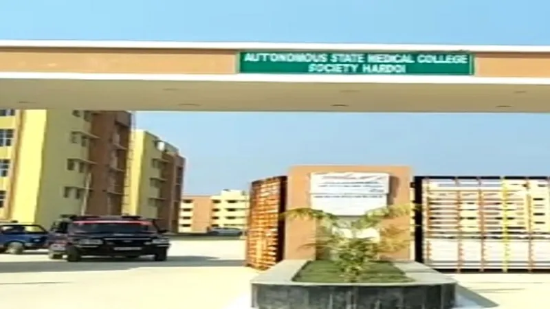 हरदोई में पानी से भरा टैंकर पलटने से छात्र घायल, लखनऊ रेफर  