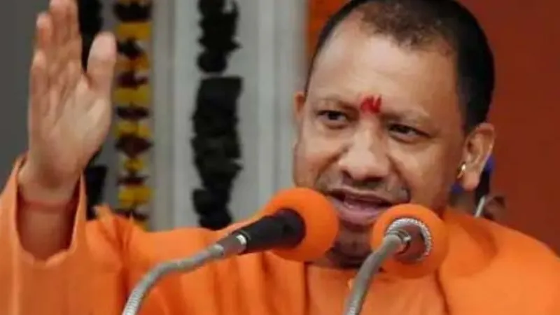 मेरी कहानी-मेरी जुबानी : CM योगी ने लाभार्थियों से किया संवाद, बोले - सभी को मिलेगा योजनाओं का लाभ 