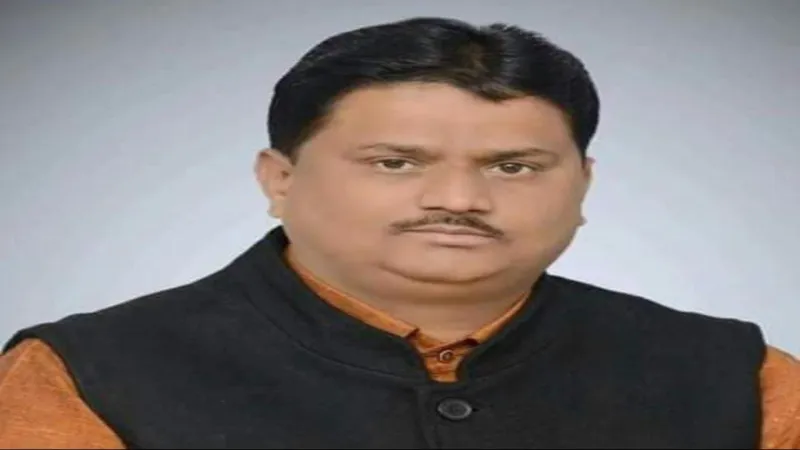 सीतापुर में गल्ला व्यापारी ने गोली मारकर किया सुसाइड, जांच में जुटी पुलिस  