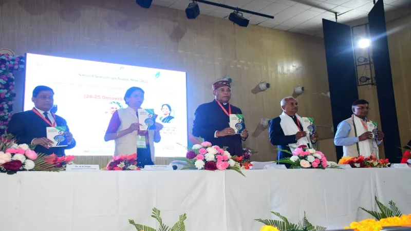 पुरातन छात्र विश्वविद्यालय की वास्तविक पूंजी : कुलपति