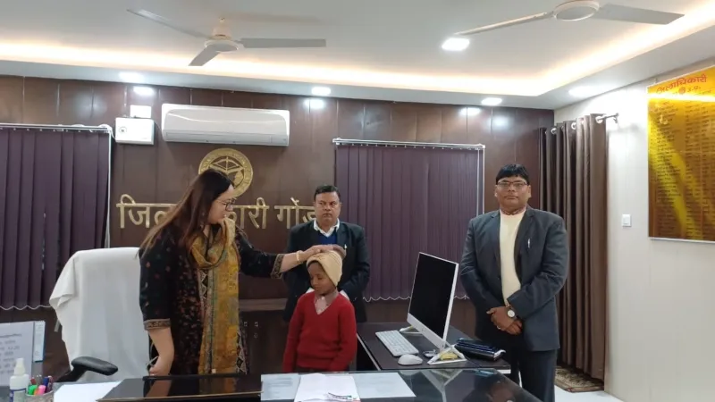 Video - महज एक मिनट में सुनिए 75 जिलों का नाम, कमाल है गोंडा का ये छात्र