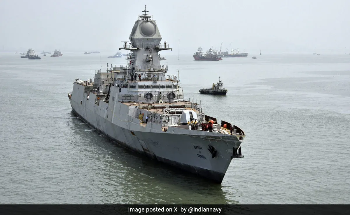 नौसेना में शामिल किया गया ‘आईएनएस इंफाल’, है सुपरसोनिक ब्रह्मोस मिसाइल दागने की क्षमता से लैस