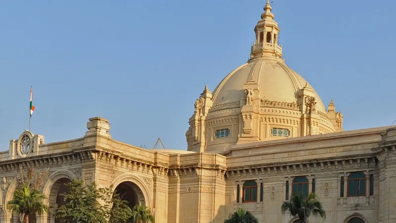 सीएम योगी की गवर्नर से मुलाकात से बढ़ी राजनीतिक सरगर्मियां, इन चेहरों को मंत्रिमंडल में शामिल करने की अटकलें तेज 