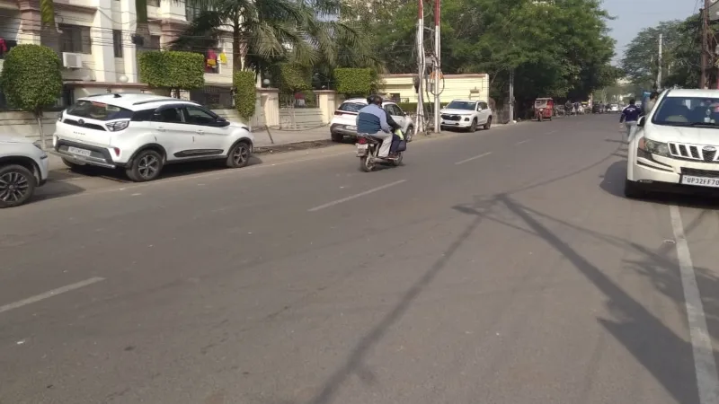 UP weather : धूप खिलने से मिली राहत, गलन भरी ठंड बरकरार