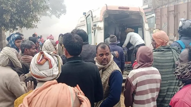 सुल्तानपुर : ट्रक ने बाइक सवार सगे भाईयों को कुचला, बड़े भाई की मौत