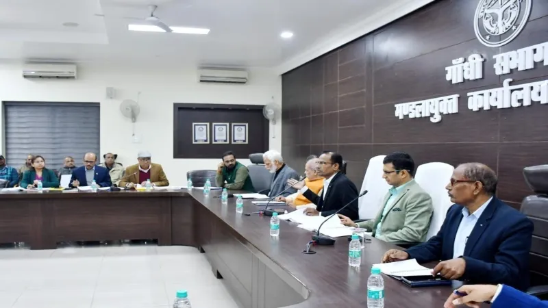 तीन बार से अधिक चालान होने पर वाहनों का परमिट करें निरस्त : प्रमुख सचिव 