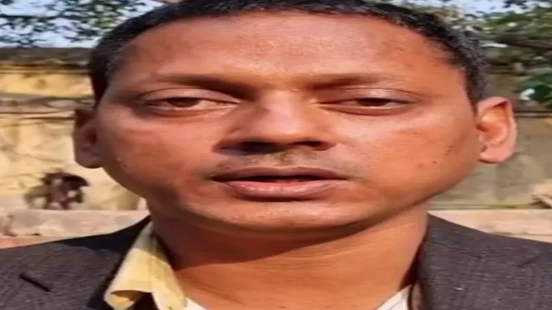 हरदोई : पुलिस की पिटाई के बाद सारी रात लॉकअप में बंद रहा बैंक कैशियर