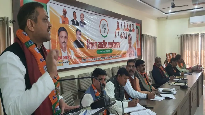 राष्ट्र निर्माण में जुटा प्रत्येक व्यक्ति विकसित भारत एंबेसडर : अवनीश सिंह