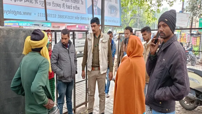 कलयुगी मां ने नवजात को कूड़े के ढेर पर फेंका, आवारा कुत्तों ने नोचा